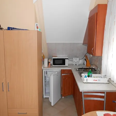 Kustánygyöngye *